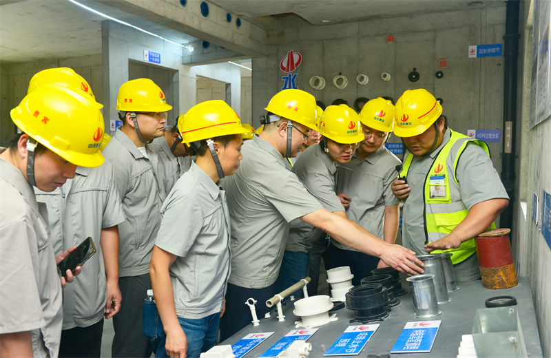 为进一步推进优质客户高效履约，提升交付品质、达成客户满意，2025年6月25日，东升国际建设集团在上海组织召开2025年越秀地产、华润置业客户履约推进会。